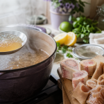 Comment fabriquer du collagene maison : bouillon d’os gélifié en cuisine